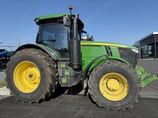 2015 John Deere 7310R