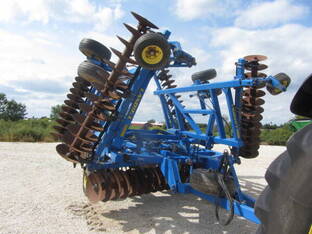 2012 Landoll 6230