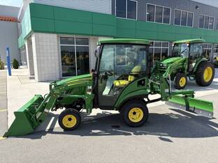 2015 John Deere 1025R