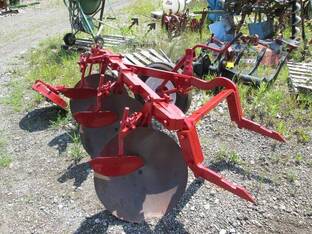 International 3BOTTOM