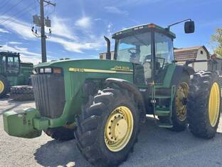 2000 John Deere 8410