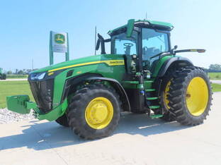 2024 John Deere 8R 250