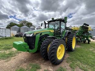 2023 John Deere 8R 310