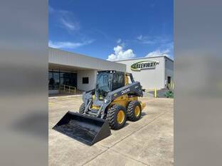 2020 John Deere 330G