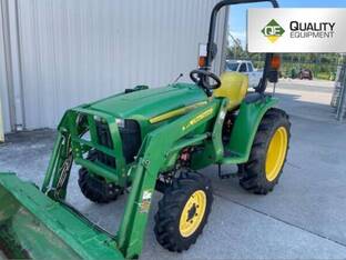 2016 John Deere 3032E