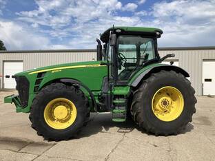2009 John Deere 8320R
