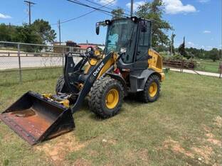 2022 John Deere 244L
