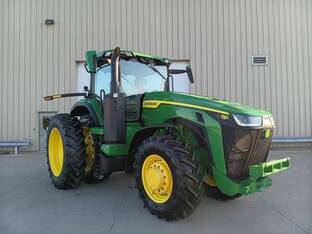 2024 John Deere 8R 230