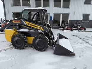 2025 New Holland L320