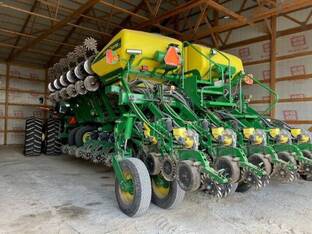 2011 John Deere 1790