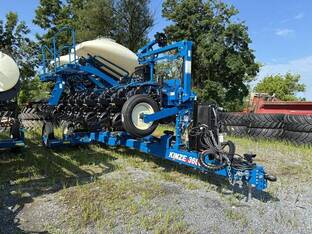 2024 Kinze 3665