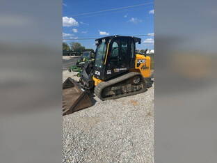 2022 JCB 3TS-8T