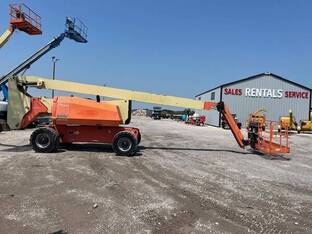 2012 JLG 800AJ