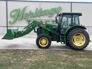2013 John Deere 6105D