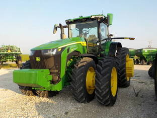 2023 John Deere 8R 410