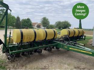 2013 John Deere 1750