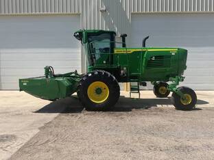 2022 John Deere W235R