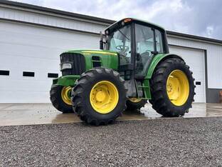 John Deere 6330