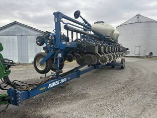 2024 Kinze 3605