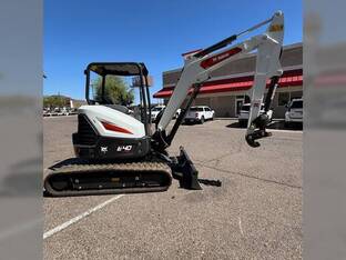 2025 Bobcat E40
