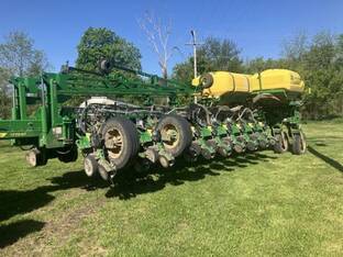 2025 John Deere 1775NT