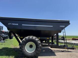 2025 E-Z Trail 1020