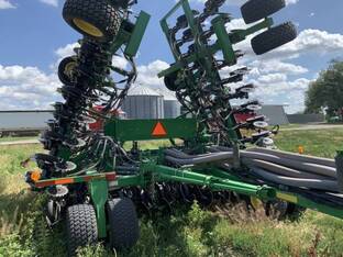 2013 John Deere 1890