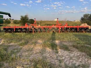 2022 Kuhn Krause 1210M-1630F Gladiator