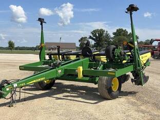 2015 John Deere 1785