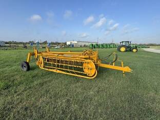 2005 Vermeer Mfg. Co. R-23 TWIN RAKE