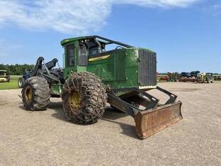 2015 John Deere 648L