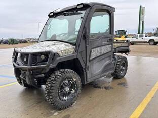 2019 John Deere GATOR XUV 835R
