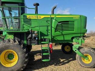 2022 John Deere W235M