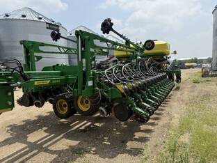 2022 John Deere DB60