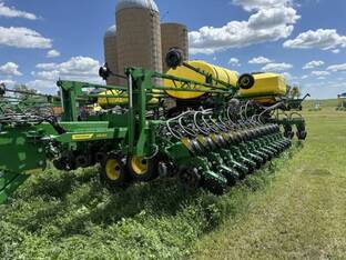 2022 John Deere DB60