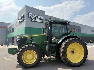 2015 John Deere 7250R