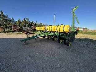 2001 John Deere 1750
