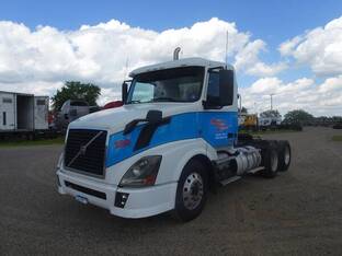 2011 Volvo VNL64T300