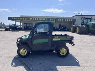 2023 John Deere XUV835R