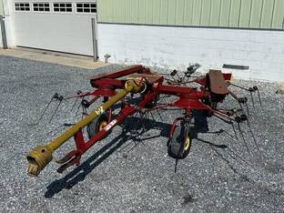 1987 New Holland 162