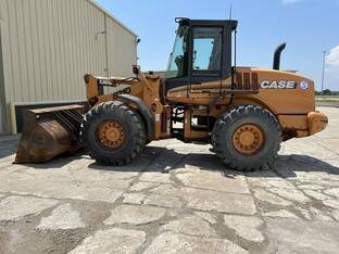 2004 Case 621D