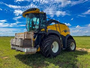 2025 New Holland FR920
