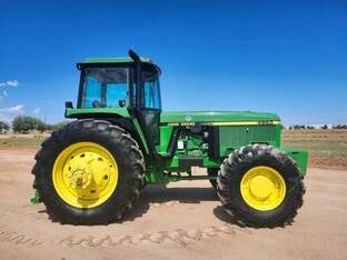 1993 John Deere 4960