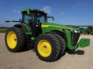 2023 John Deere 8R 410
