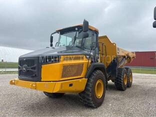 2023 John Deere 310 P