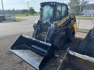 2019 New Holland L218