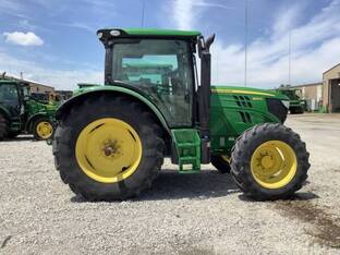 2015 John Deere 6125R