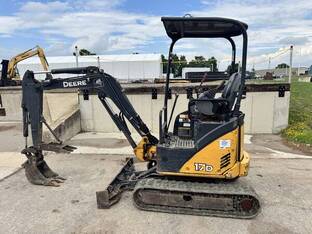 2014 John Deere 17D