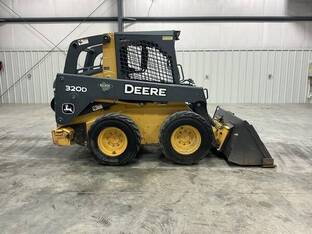 2009 John Deere 320D