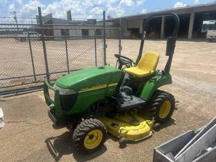 2008 John Deere 2305